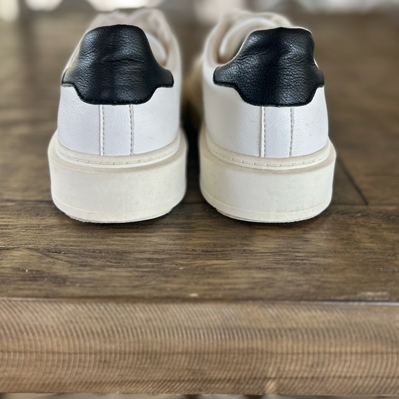 Steve Madden-Charlie Platform Sneakers - Picture 4 of 15